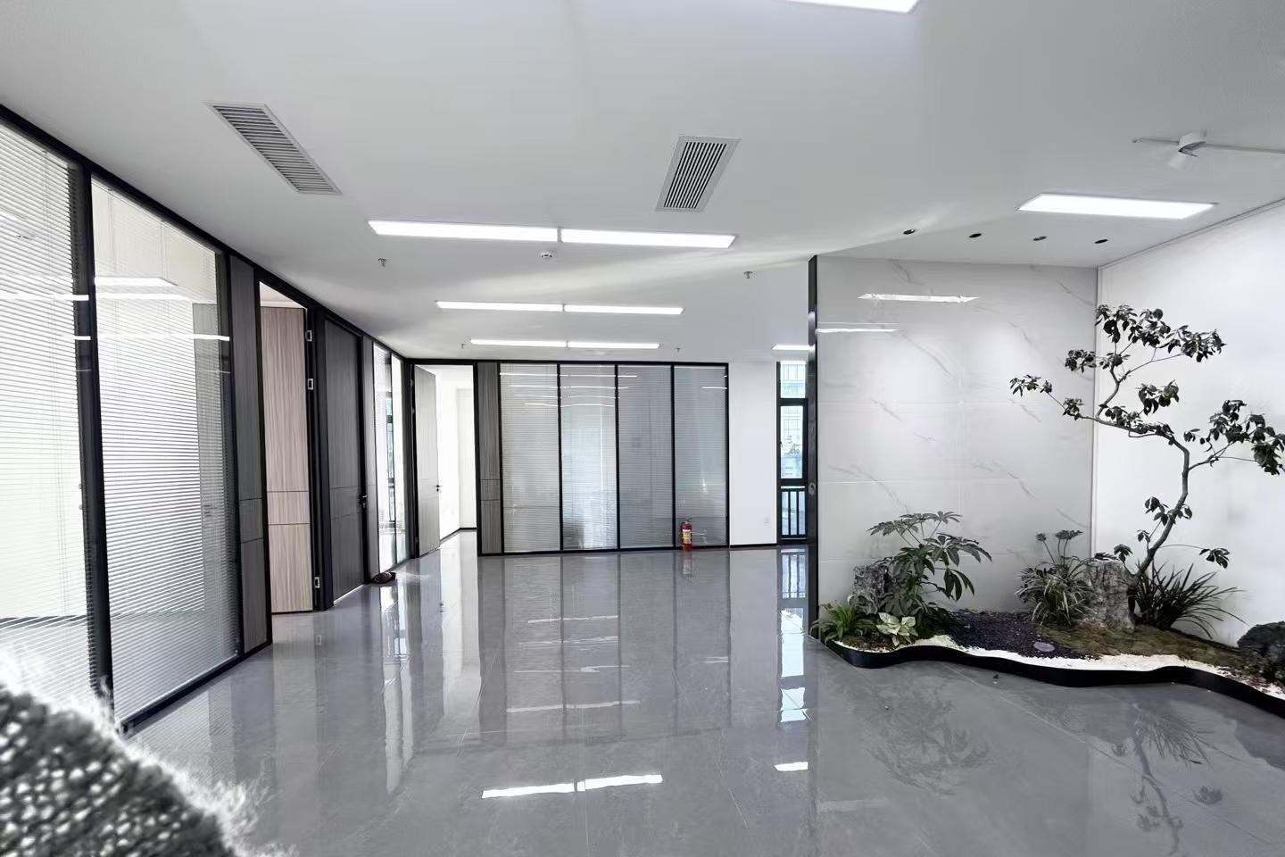 万科星城 258㎡ 精装 低楼层办公室出租