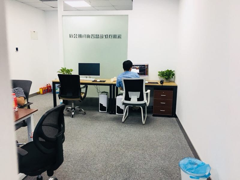 南山区南头 西海明珠大厦61㎡精装办公间中层出租实景图