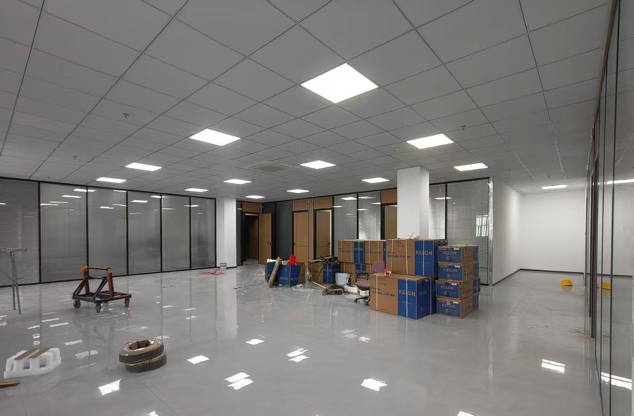 兴华工业大厦 730㎡ 精装 低楼层办公室出租