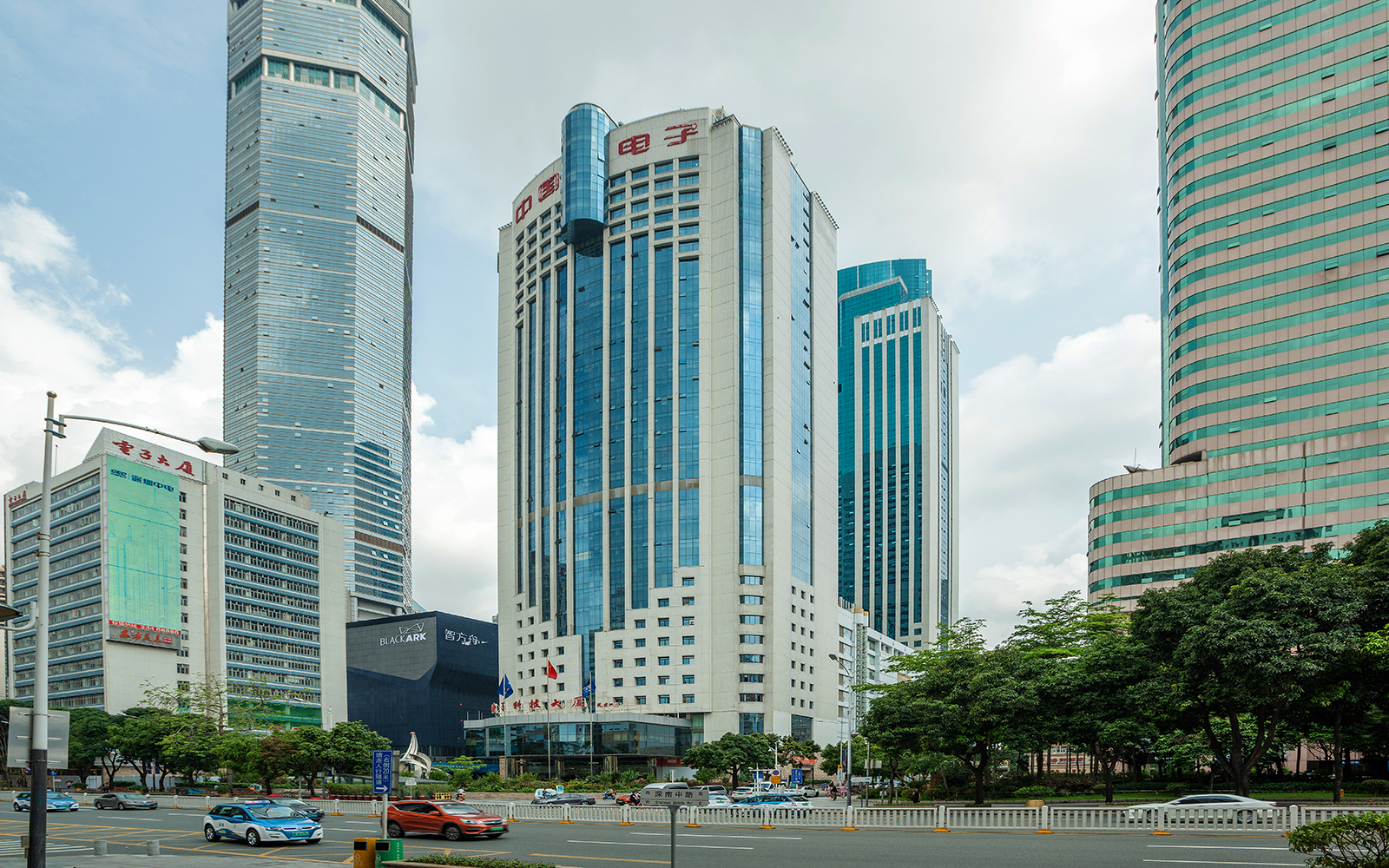 深圳电子科技大厦实景图