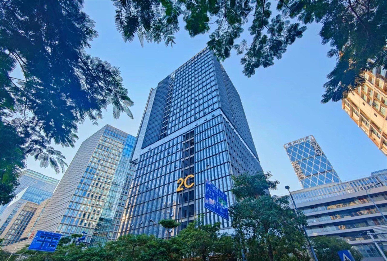 深圳市软件产业基地 265㎡ 精装 中楼层办公室出租