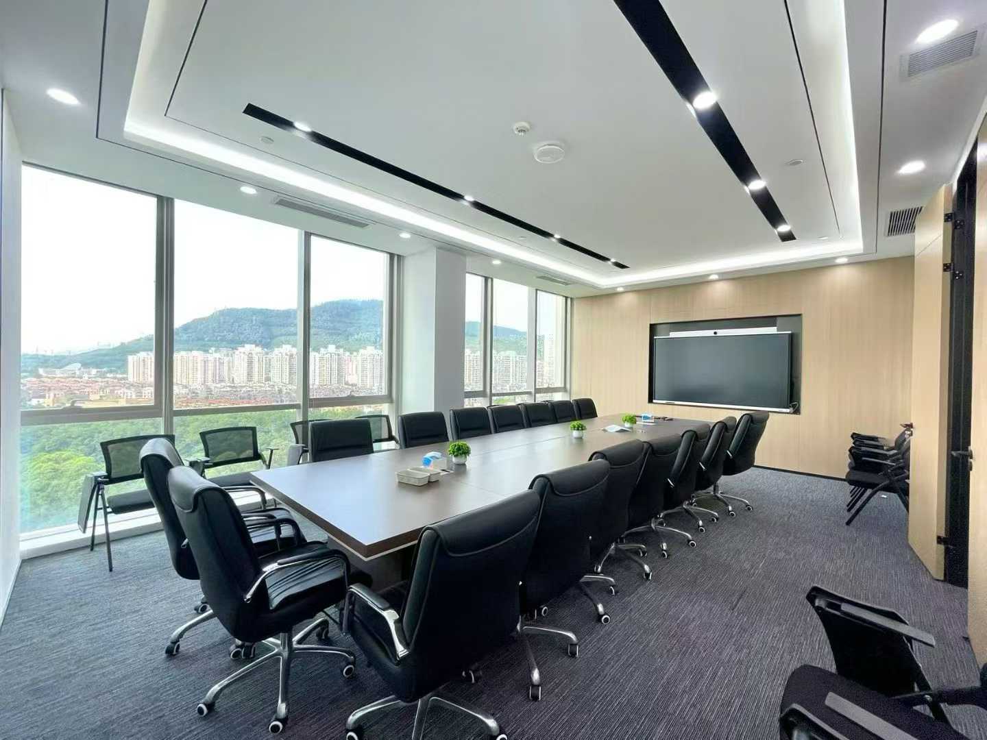 华侨城755㎡独门独户整层办公出租
