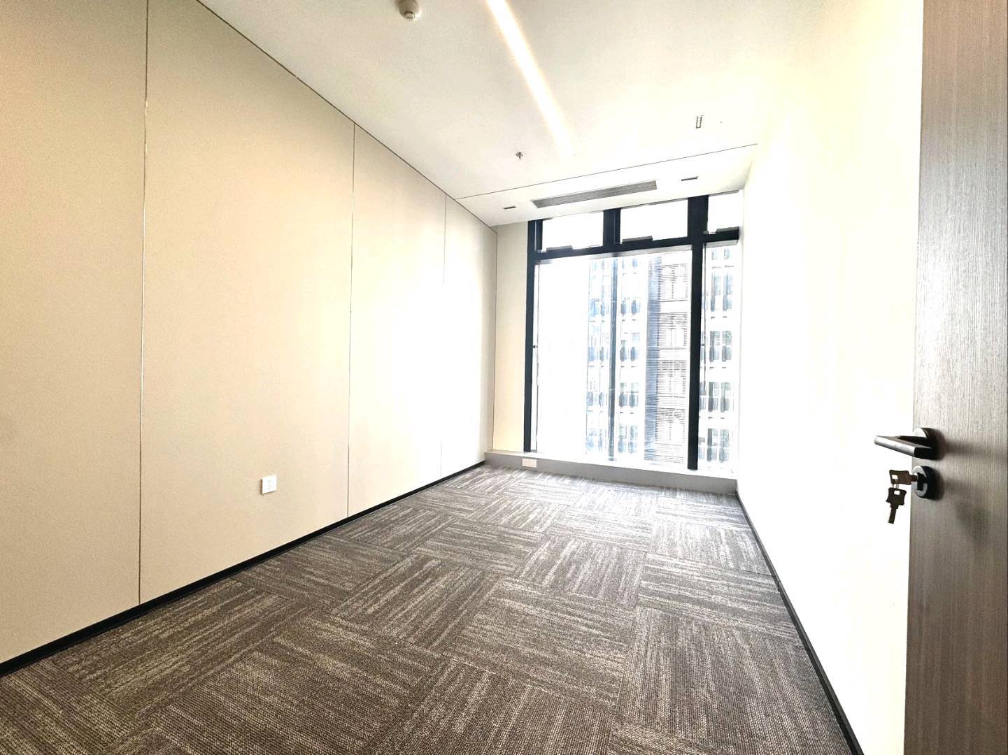 三一云都 191㎡ 精装 中层办公室出租