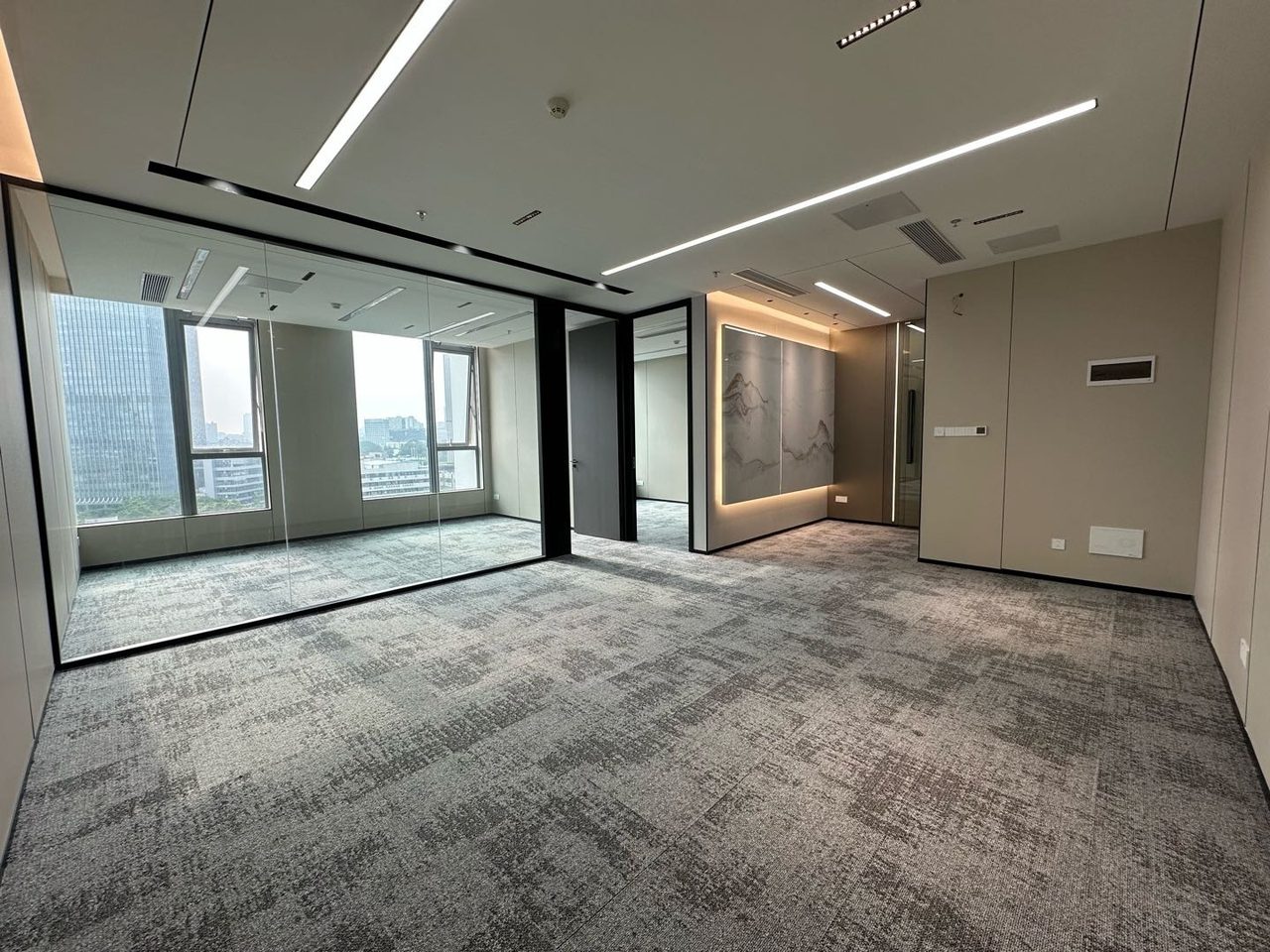 远望谷大厦200㎡精装写字楼(南山区科技园) 近粤海门站实景图