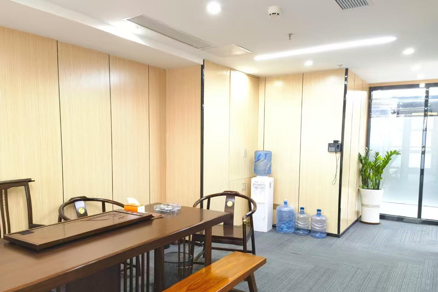 创建大厦 160㎡ 精装 中楼层办公室出租