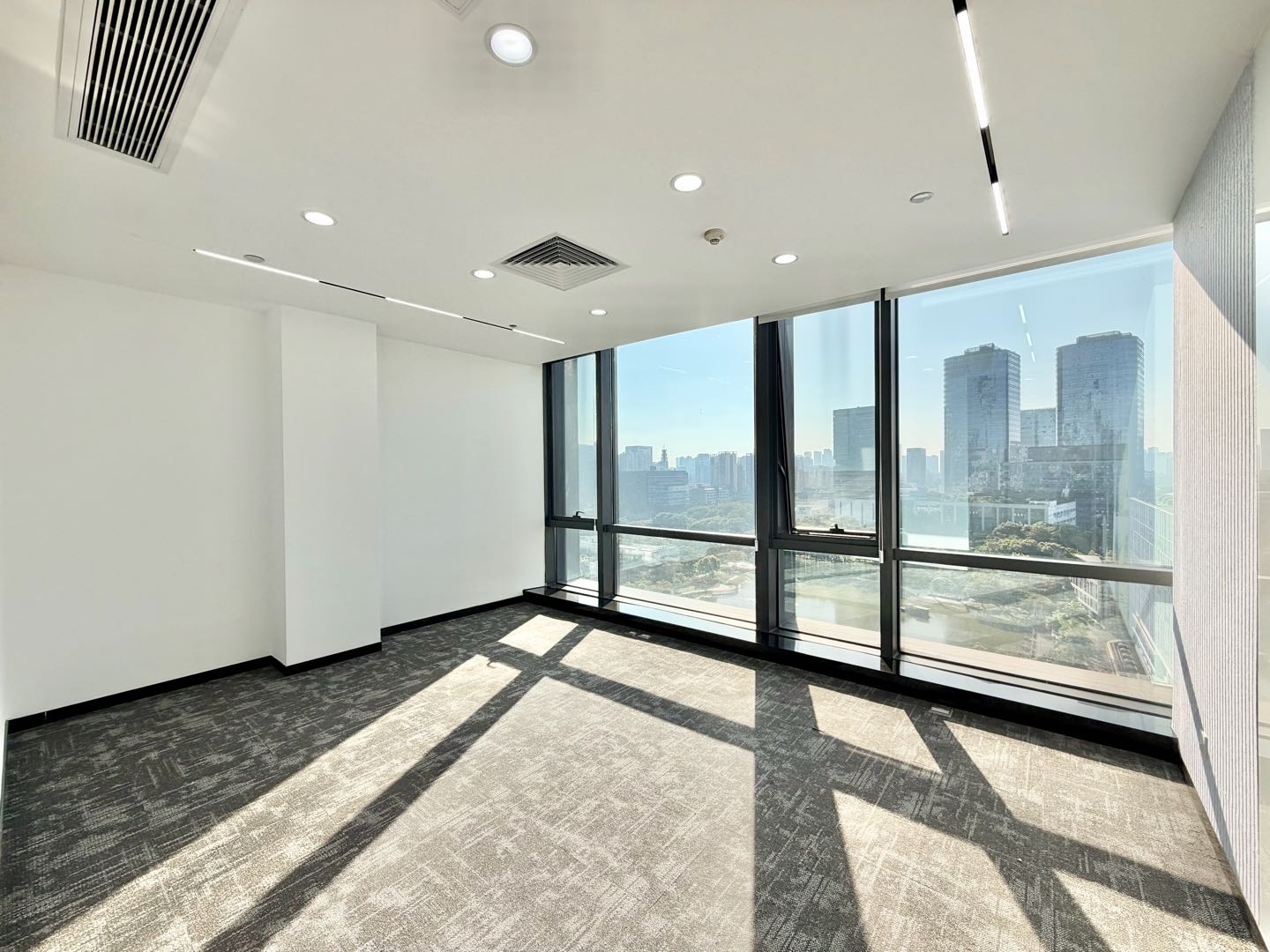 科兴科学园 441㎡ 精装 中层办公室出租