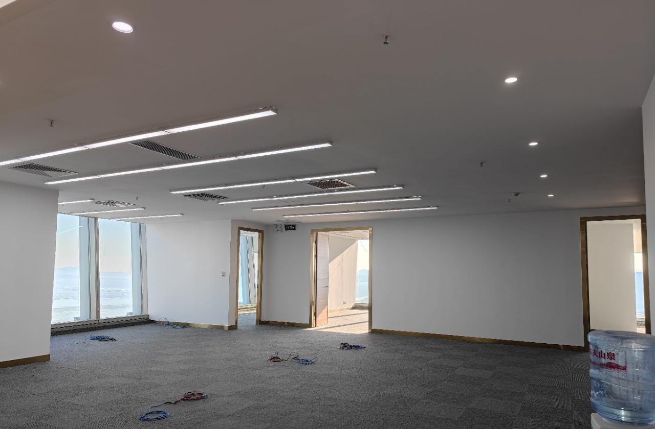 京基滨河时代大厦A座 825㎡ 精装 高楼层办公室出租