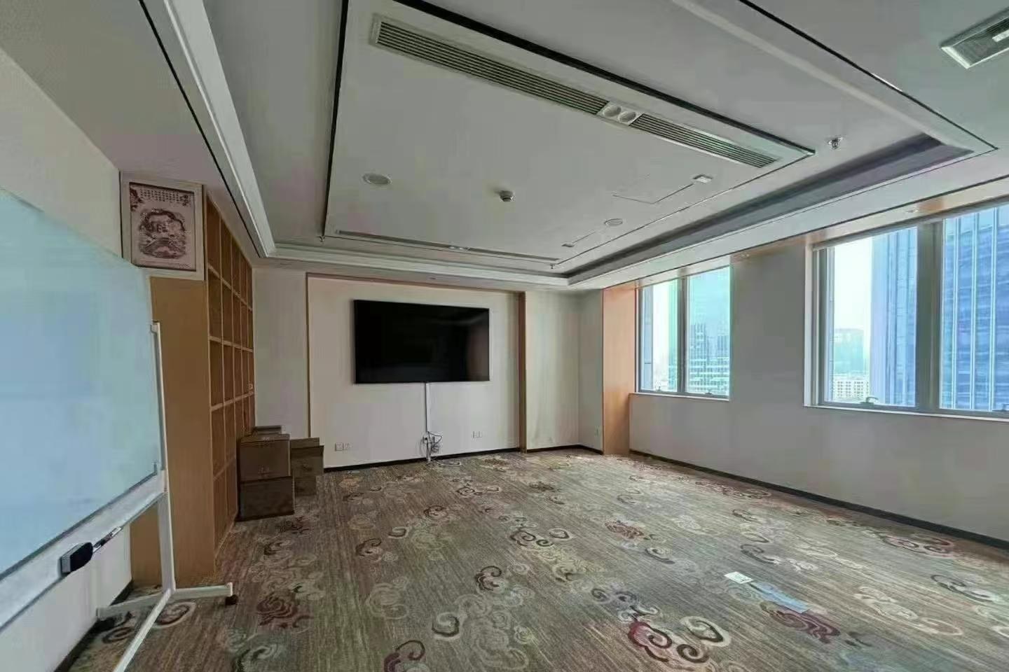 荣超滨海大厦 450㎡ 精装 中楼层办公室出租