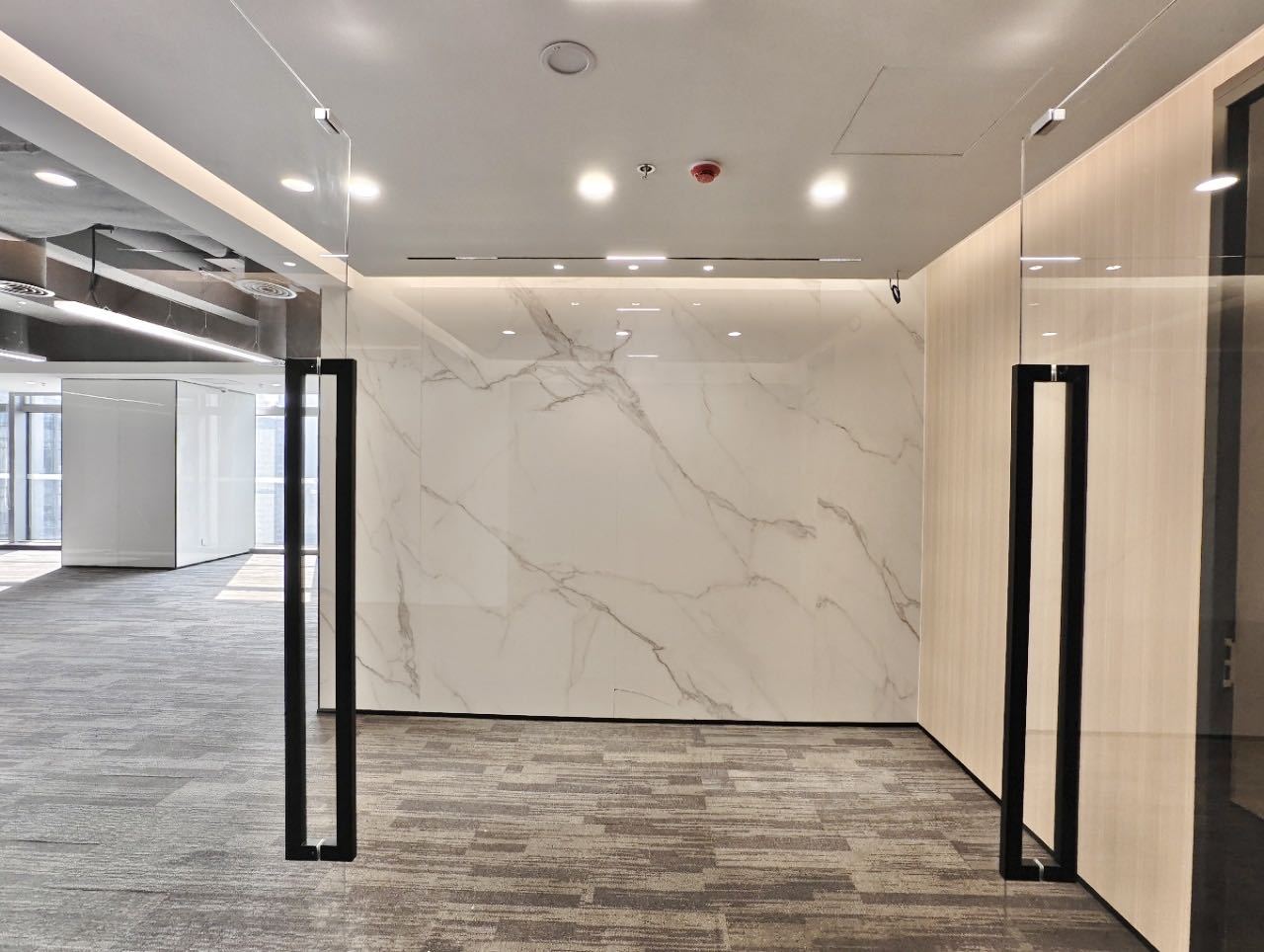 壹方中心 335㎡ 精装 高层办公室出租