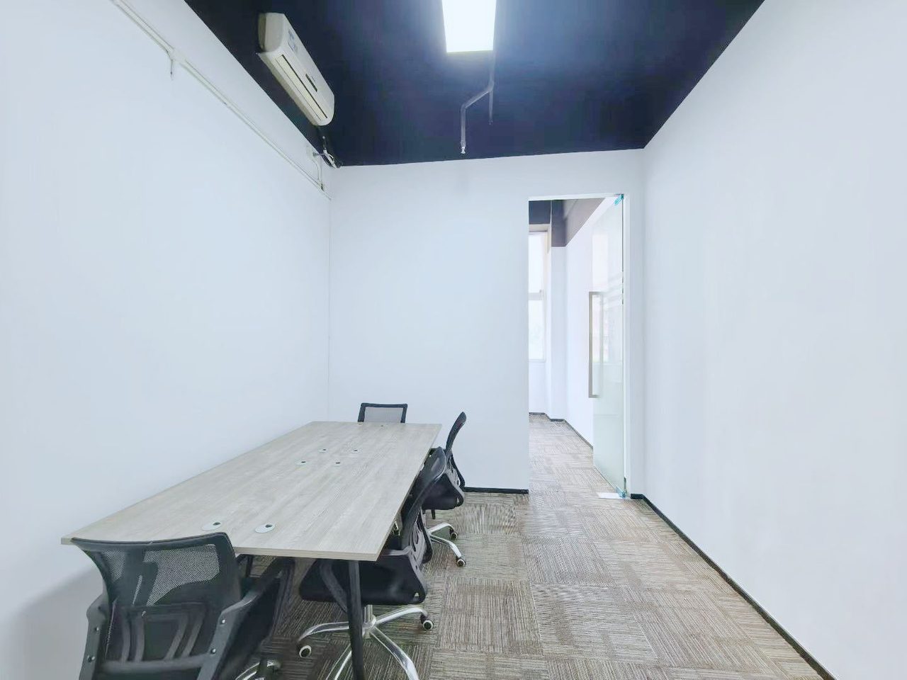 园西工业区330㎡精装办公室出租，高层北向采光好