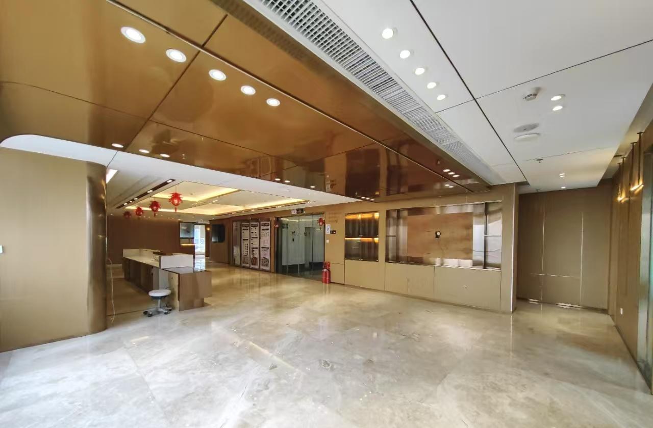 财富大厦 700.83㎡ 精装 高楼层办公室出租