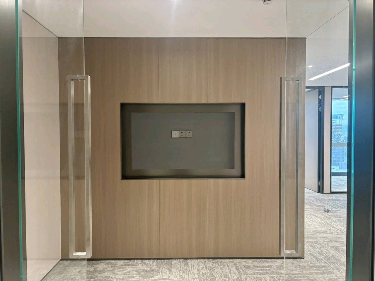 海信南方大厦129㎡精装写字楼(南山区后海) 近人才公园站