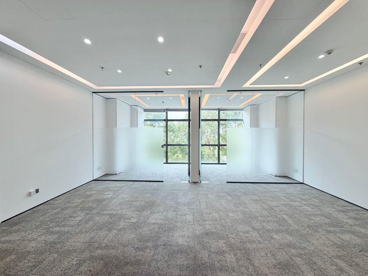 南山区华侨城写字楼出租 绿景美景广场 171㎡豪装