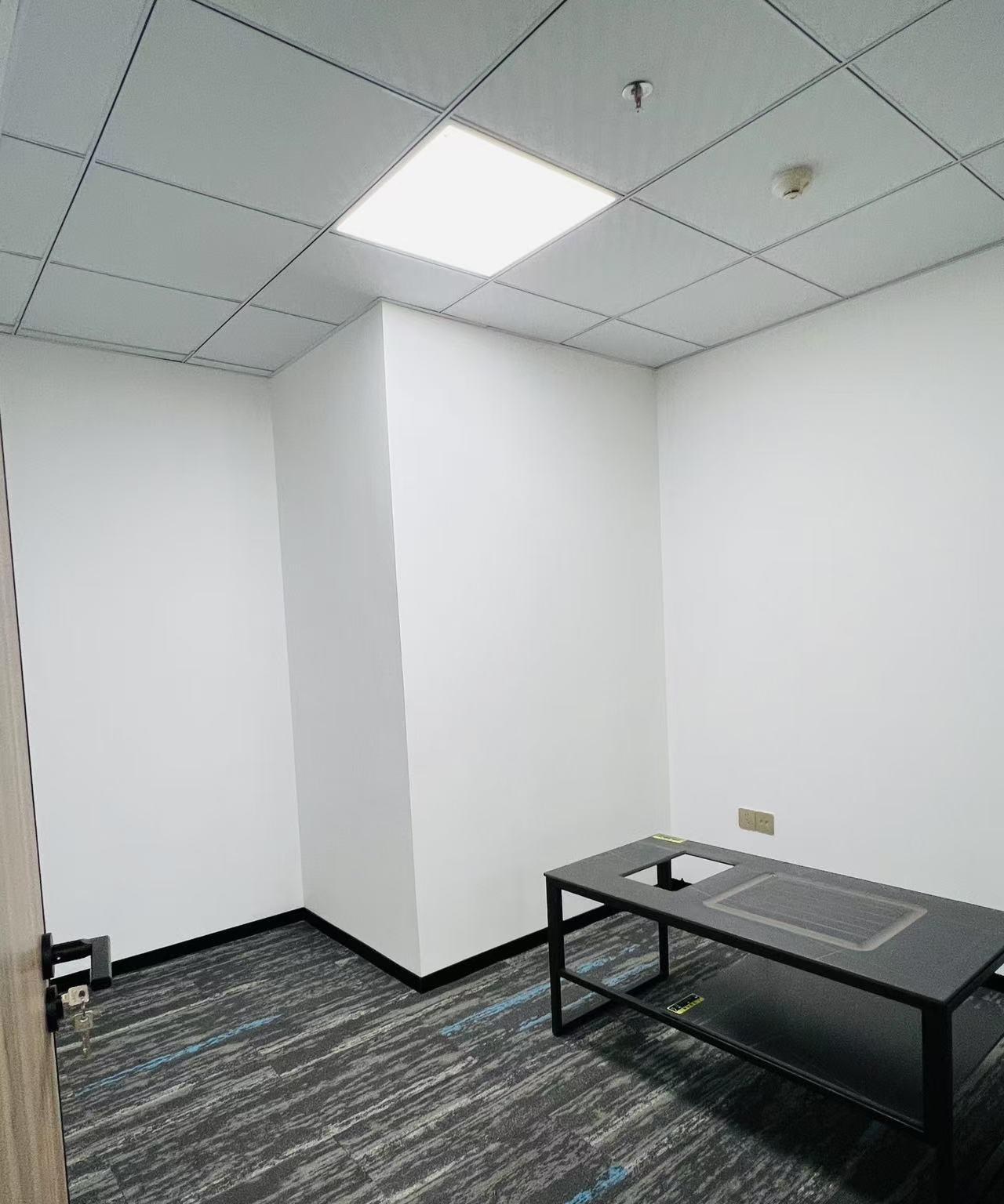 布吉中心广场 158㎡ 精装 中楼层办公室出租