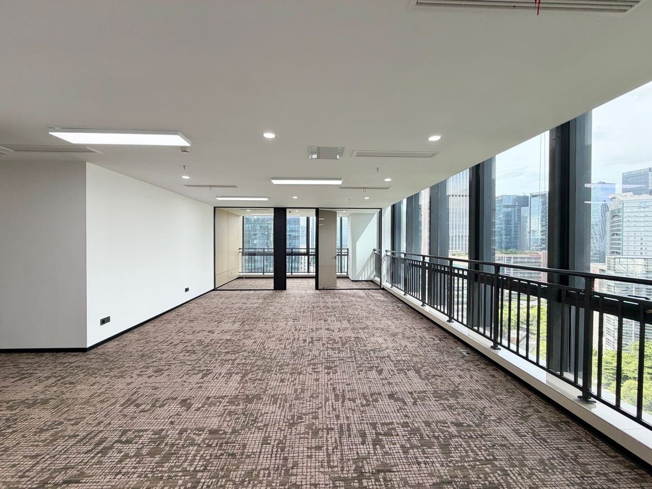 航盛科技大厦118㎡精装写字楼(南山区科技园) 近高新南站实景图