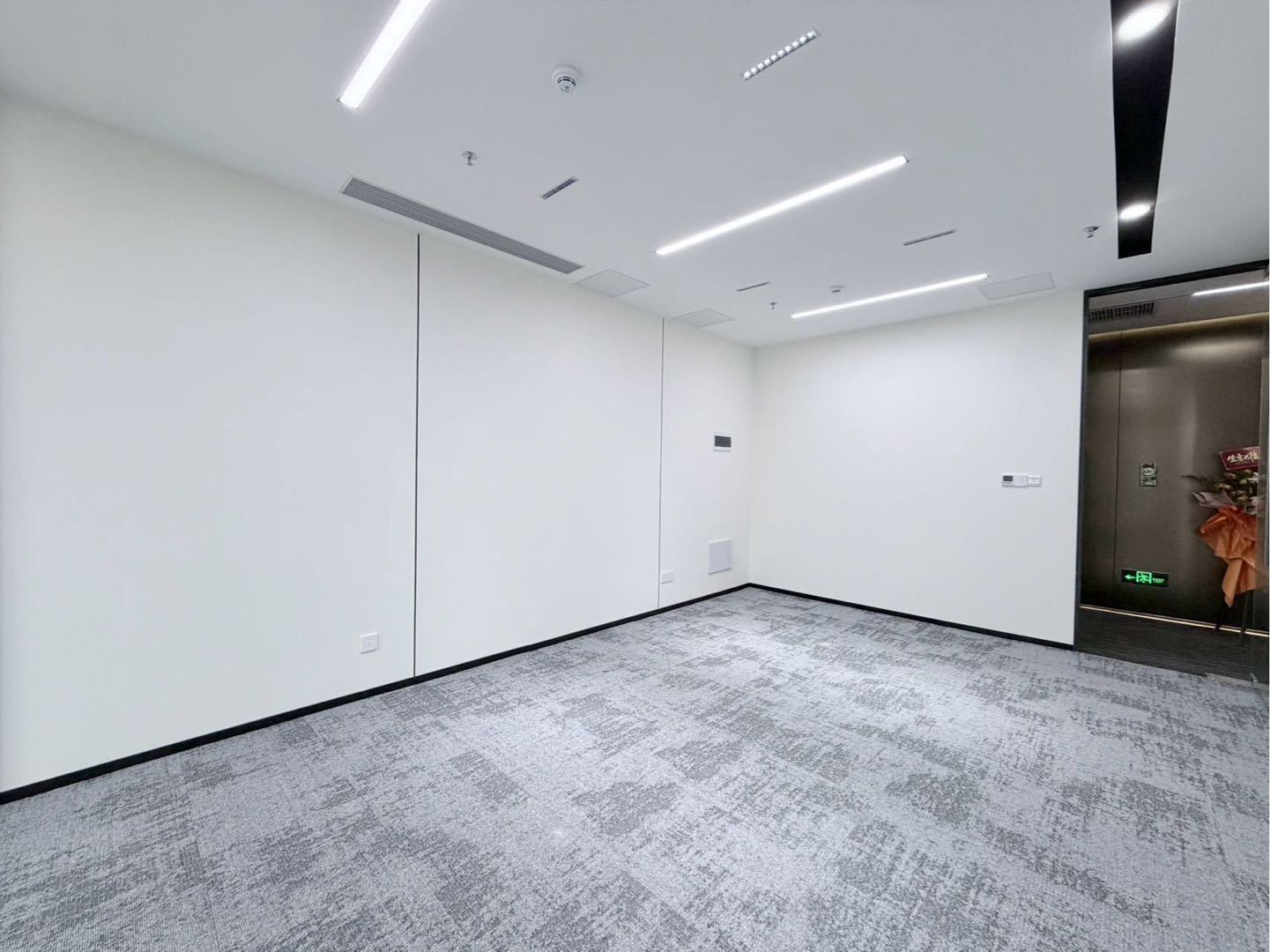 光峰科技大厦 90㎡ 精装 中层办公室出租