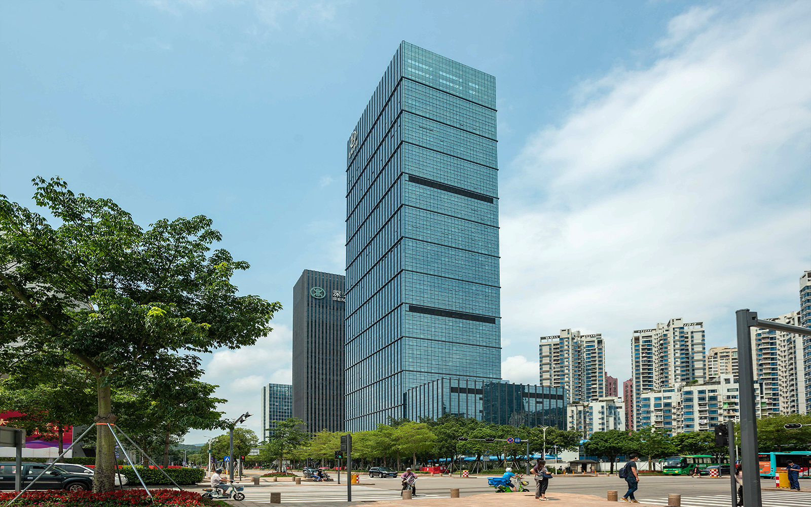 生命人寿大厦实景图