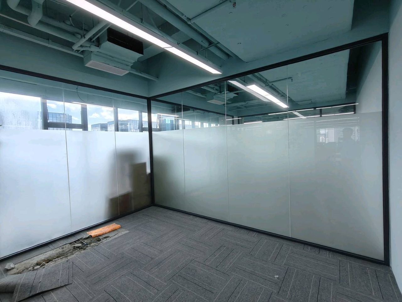 1214.87㎡精装办公室 前海科兴科学园(正中华丽中心)·近碧海湾站·高层