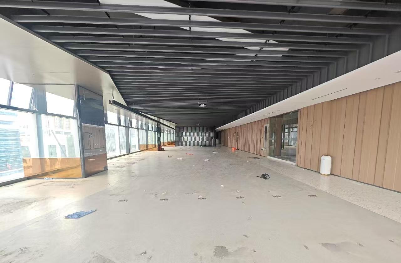 兆鑫汇金广场 3200㎡ 精装 低楼层办公室出租