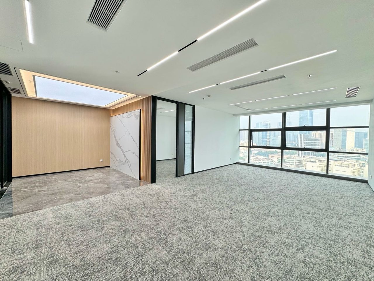 南山区科技园写字楼出租 阳光粤海大厦 150㎡精装实景图