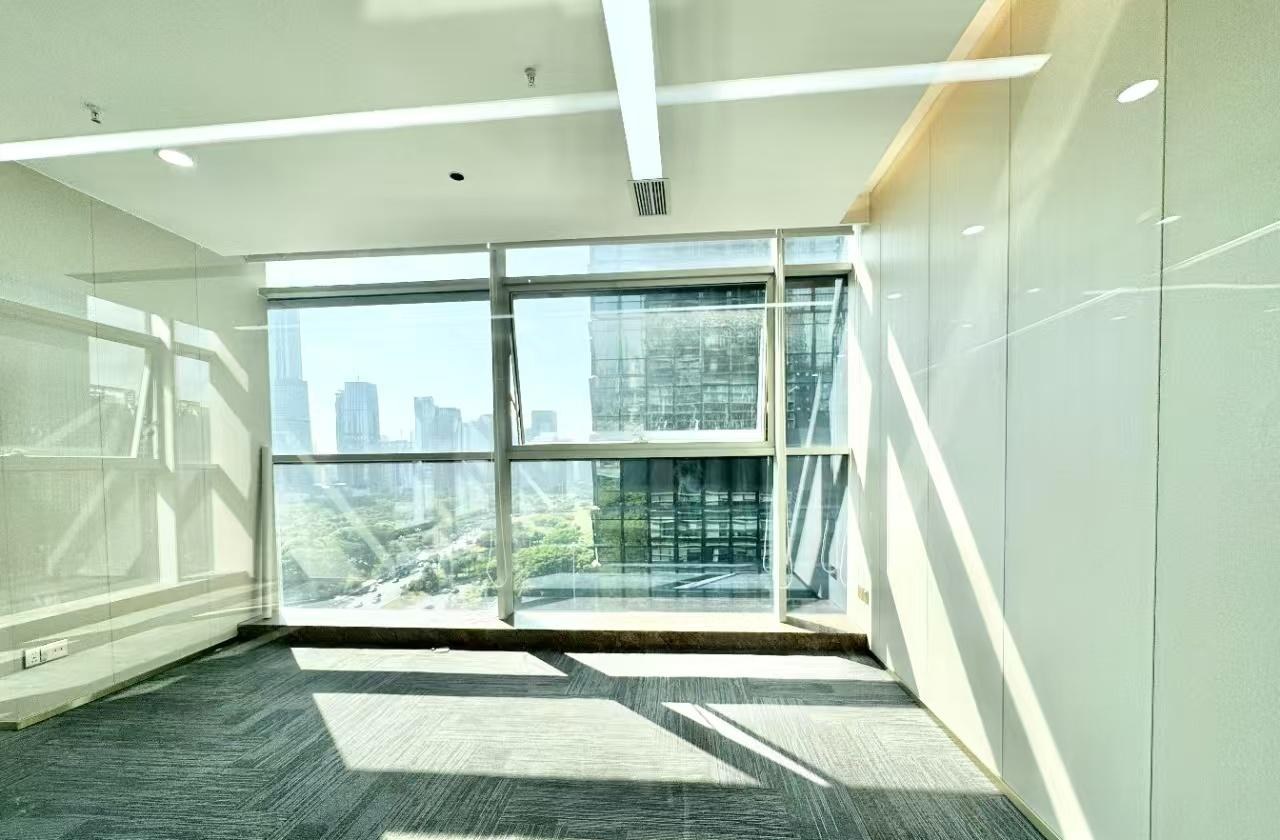 中国凤凰大厦 248㎡ 精装 中楼层办公室出租