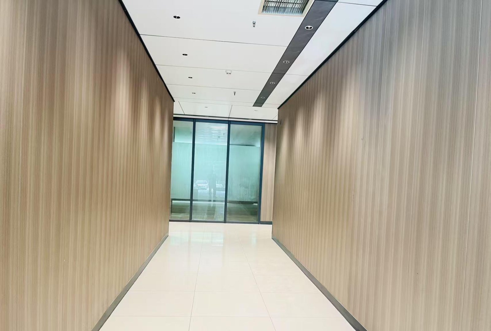 万利工业大厦 520㎡ 精装 低楼层办公室出租