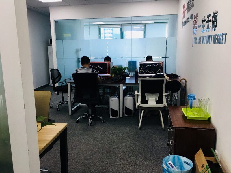 南山区南头 西海明珠大厦61㎡精装办公间中层出租
