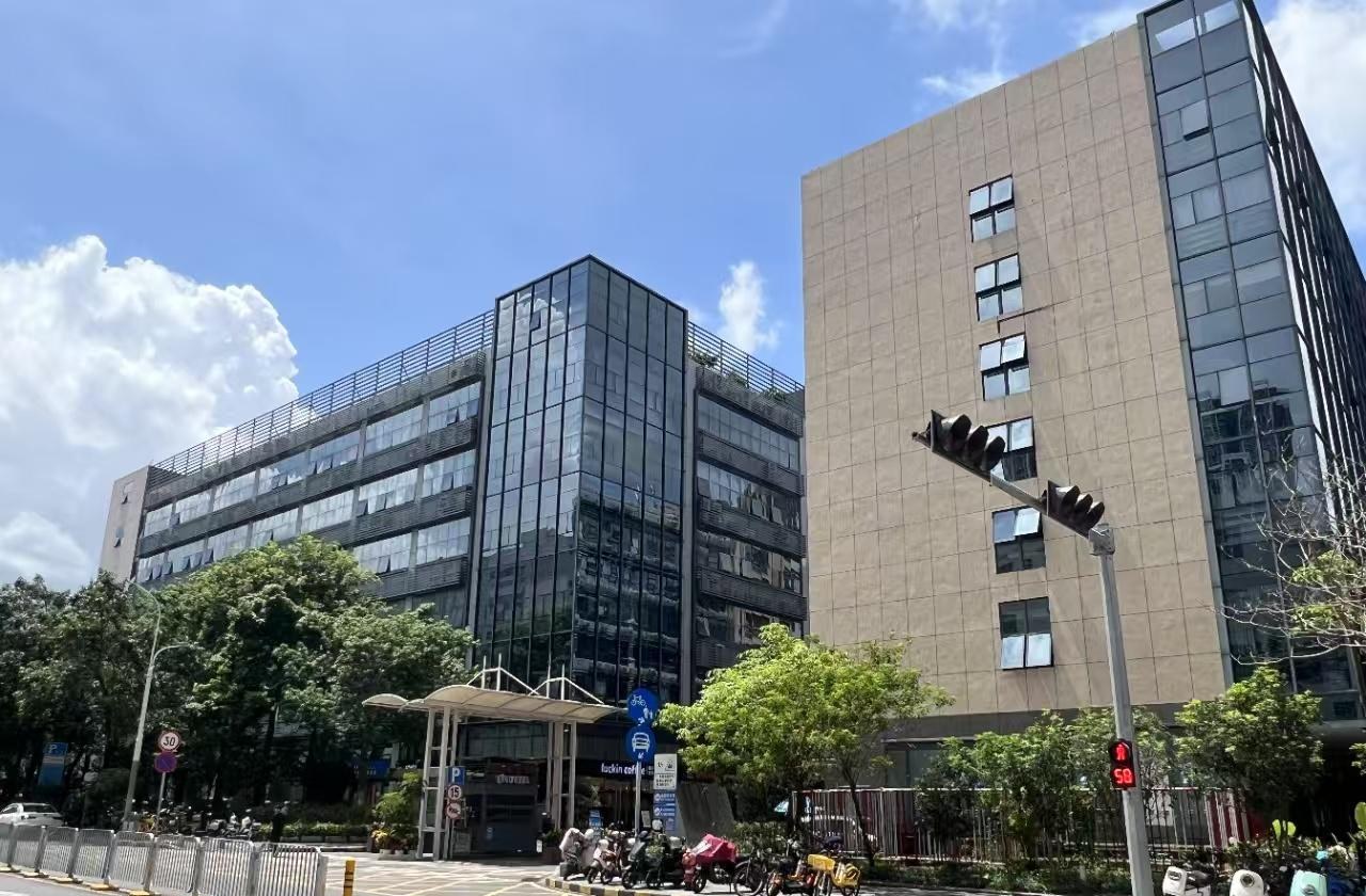坂田集团新塘智慧园 367㎡ 精装 低楼层办公室出租实景图