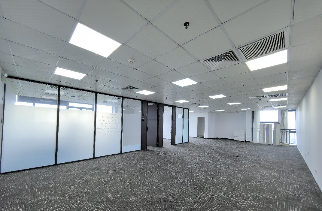 比克科技大厦 208㎡ 精装 低楼层办公室出租实景图