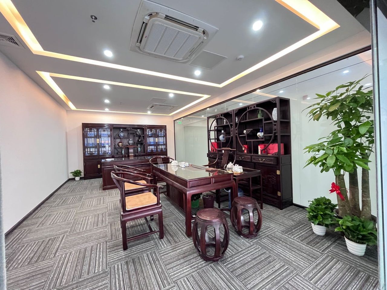 60㎡精装办公室 恒润湾区U谷(深港达创客中心)·近洪浪北站·低层