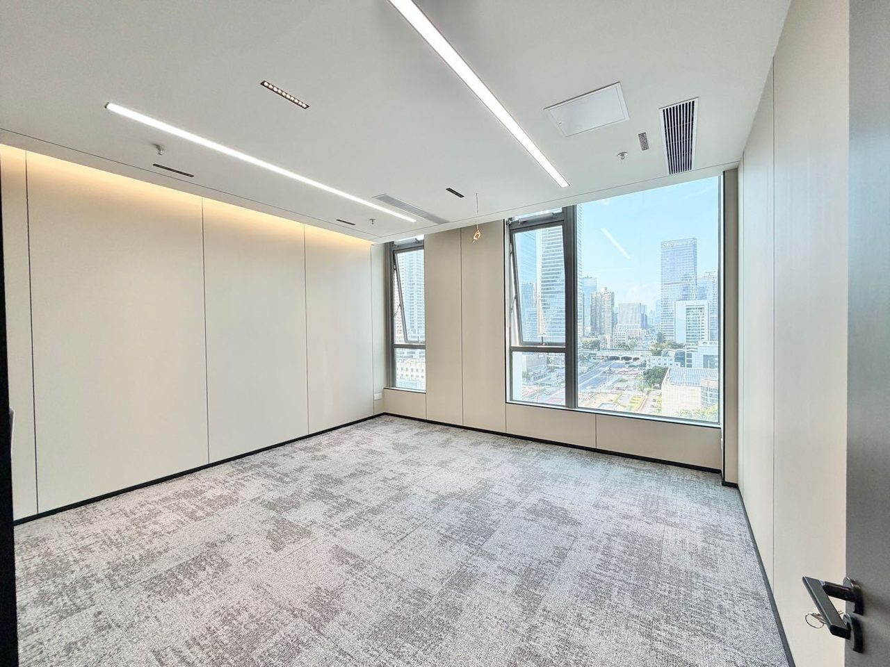155㎡精装办公室 远望谷大厦·近粤海门站·中层