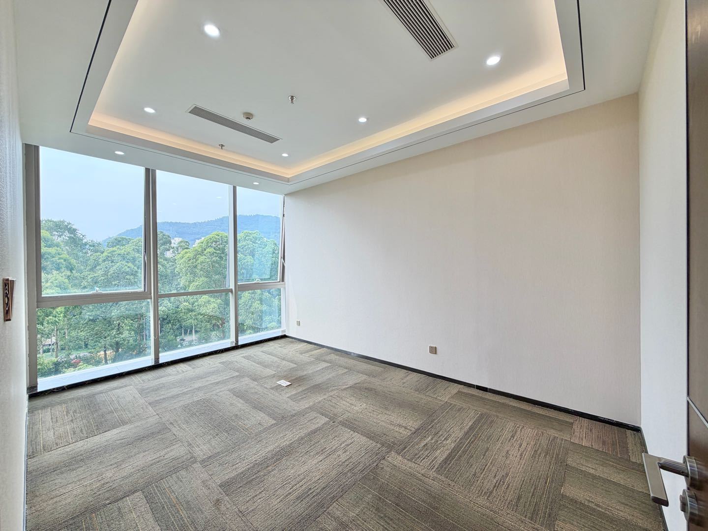 侨城坊 170㎡ 精装 低层办公室出租