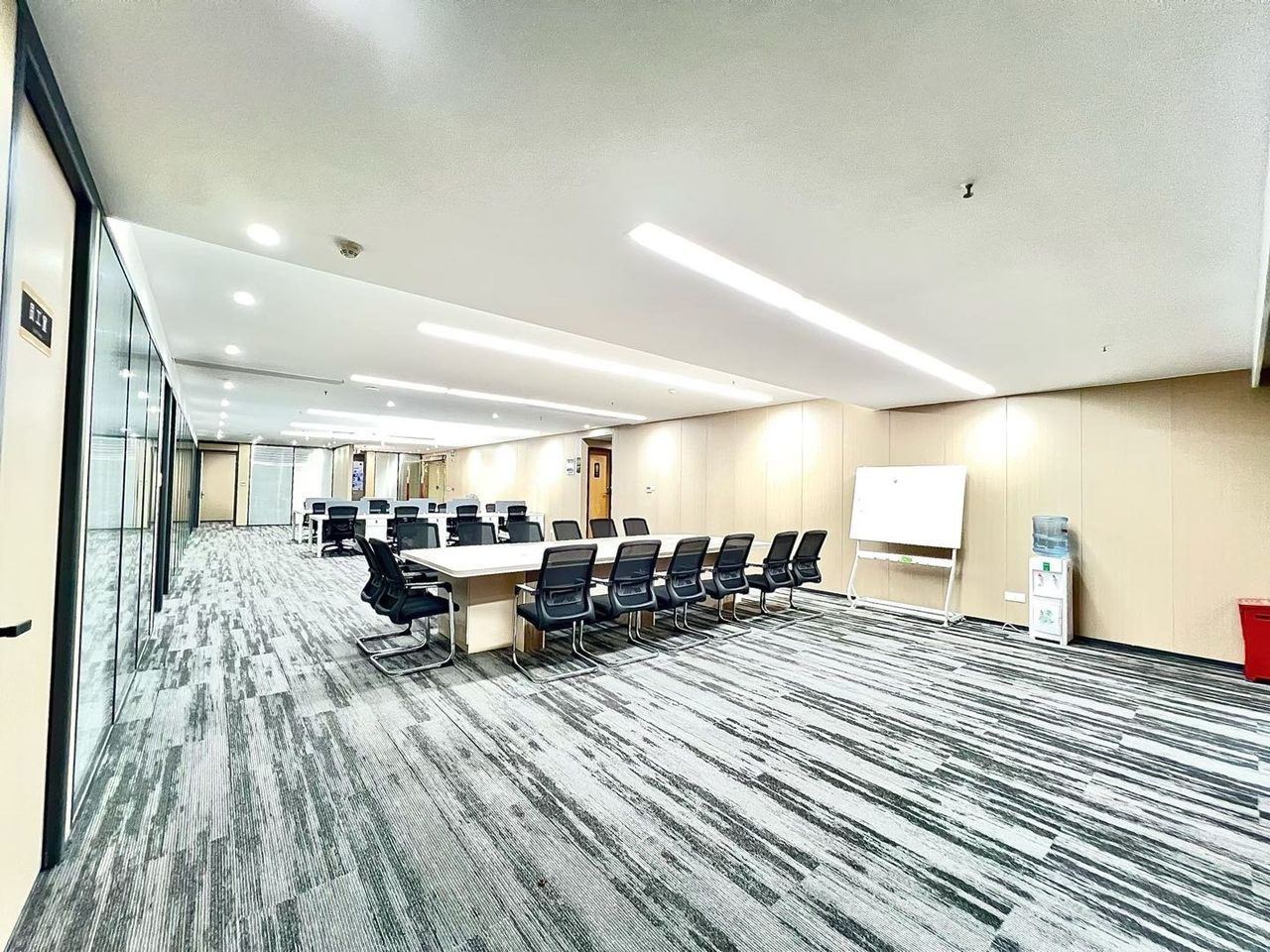 工勘大厦写字楼468㎡精装户型·低层南向出租