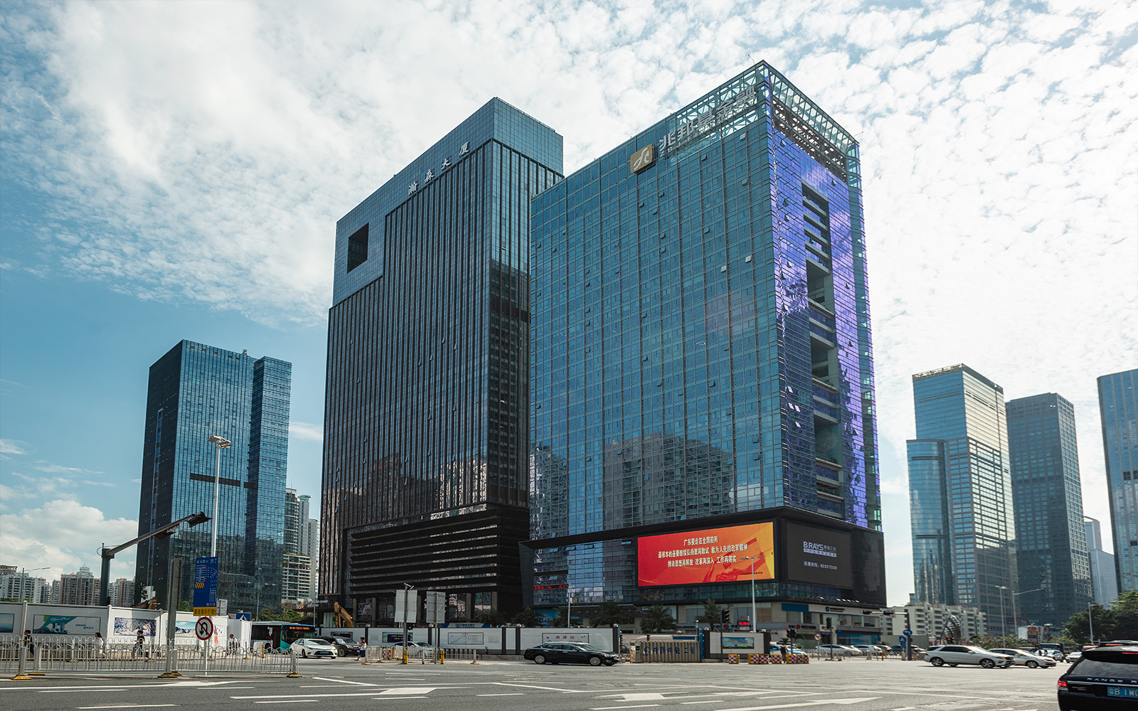 兆邦基金融大厦实景图