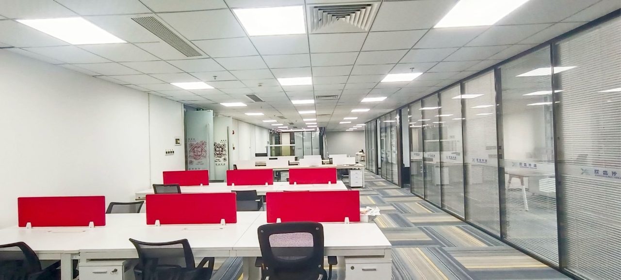 比克科技大厦529㎡豪装办公室出租，高层东南向采光好