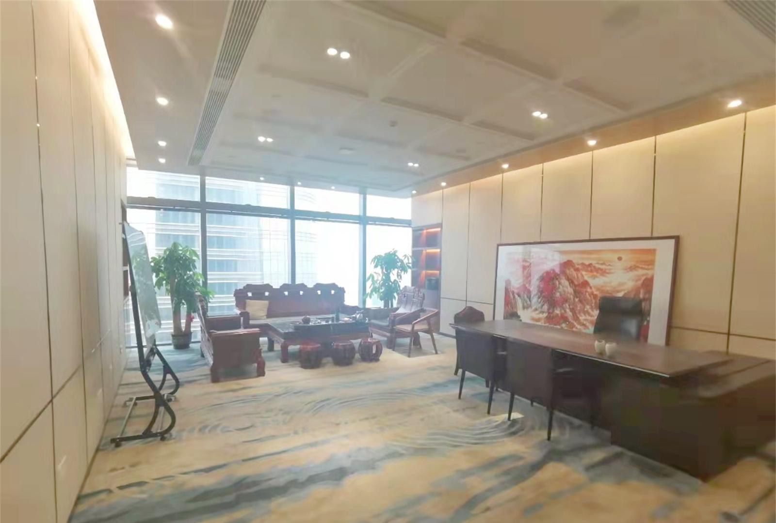 平安金融中心 1600㎡ 精装 中楼层办公室出租