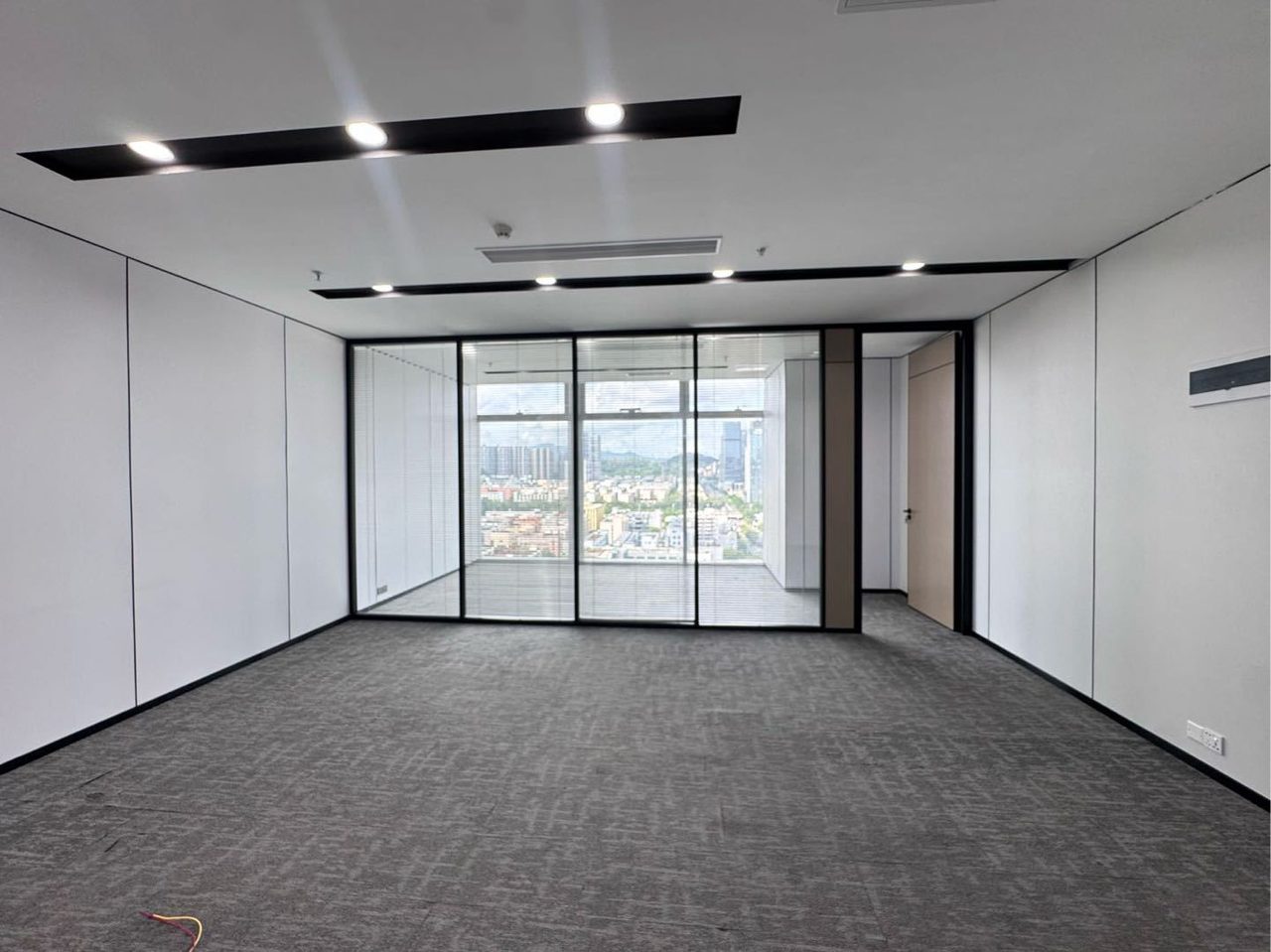 玺玥大厦115.98㎡精装写字楼(宝安区新安) 近洪浪北站实景图