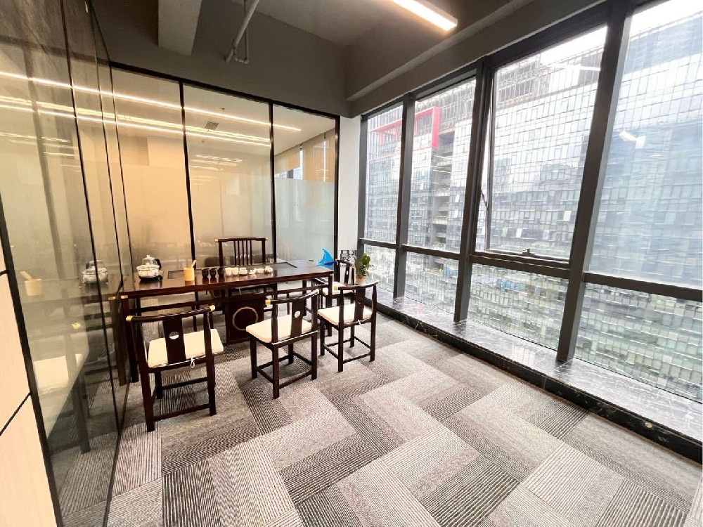 【科兴科学园268.63㎡办公室出租】豪装 5+1格局 免租3个月 正电梯口实景图