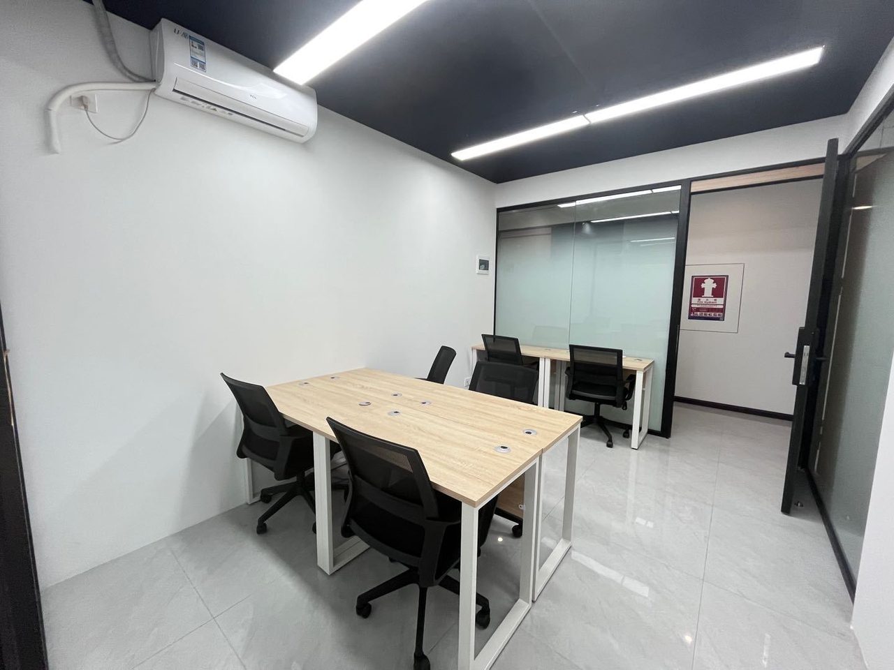 60㎡精装办公室 恒润湾区U谷(深港达创客中心)·近洪浪北站·低层