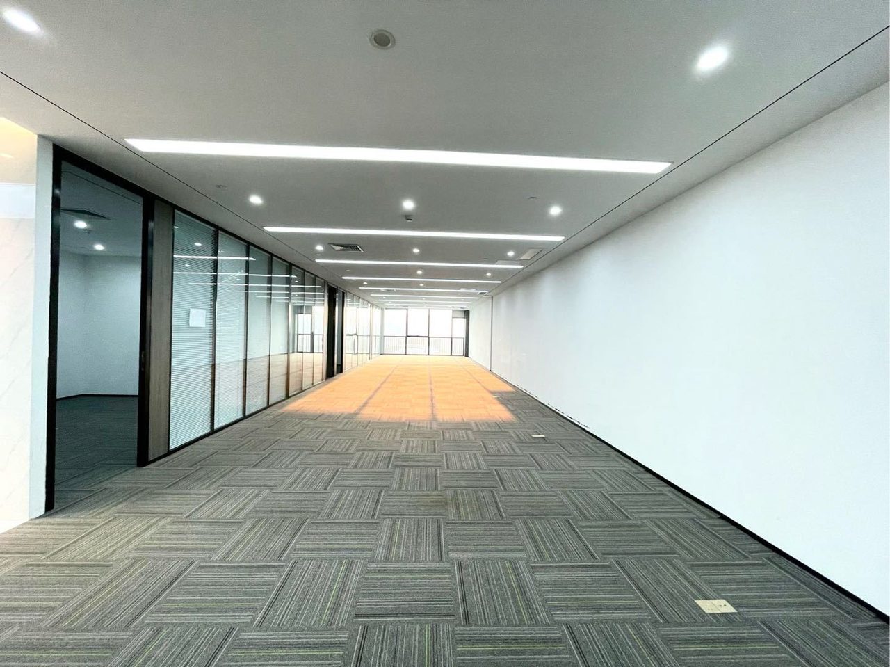 源政创业大厦501㎡精装写字楼(南山区科技园) 近高新北站实景图