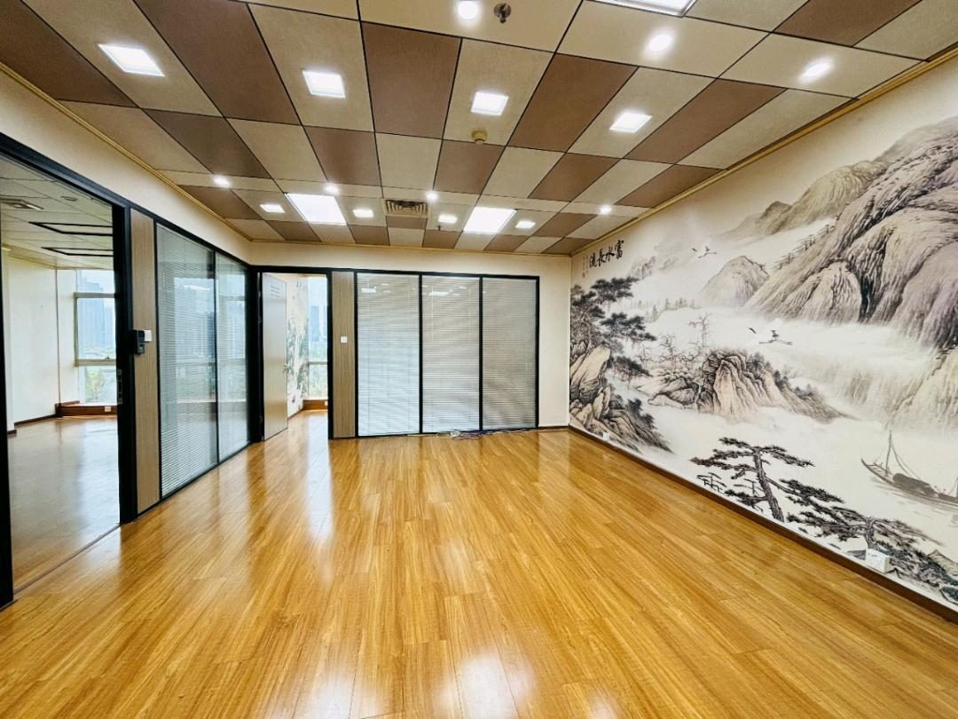 南山区南头写字楼出租 西海明珠大厦 180㎡豪装实景图