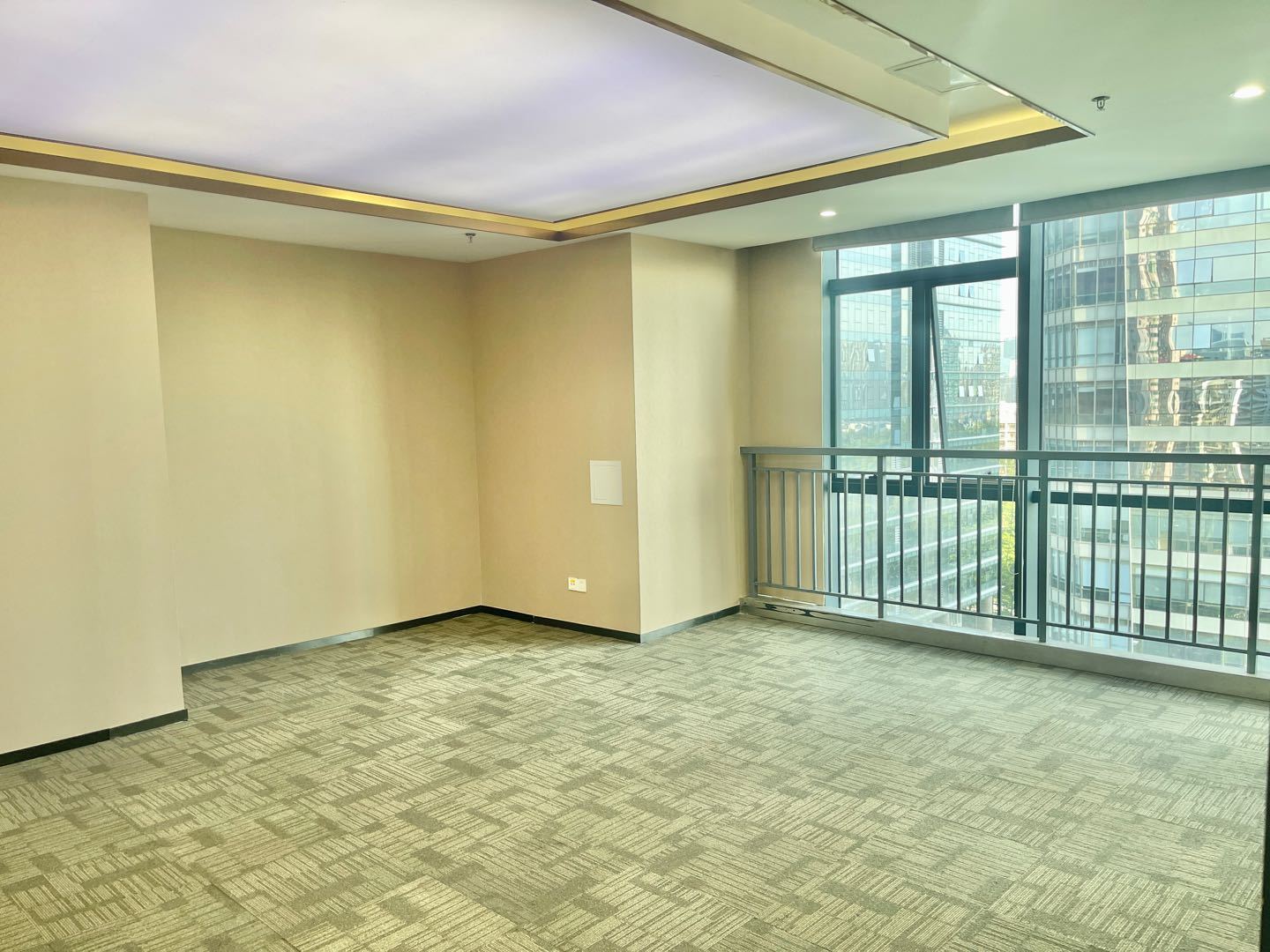 比克科技大厦 549㎡ 精装 中层办公室出租