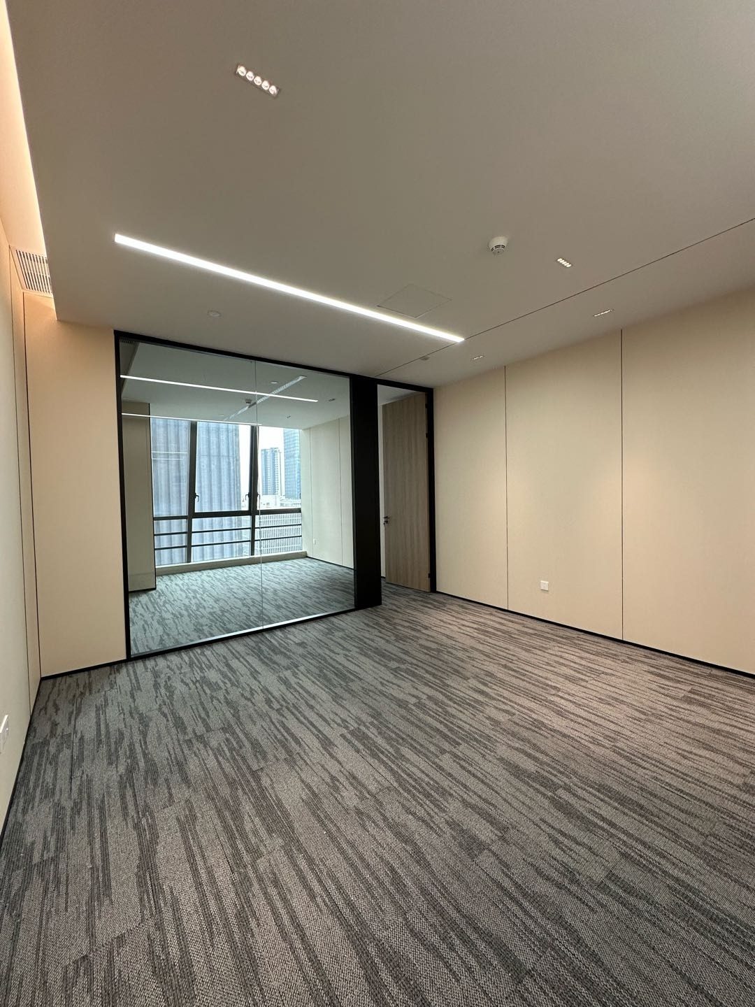 150㎡精装办公室 怡化金融科技大厦·近深大南站·中层实景图