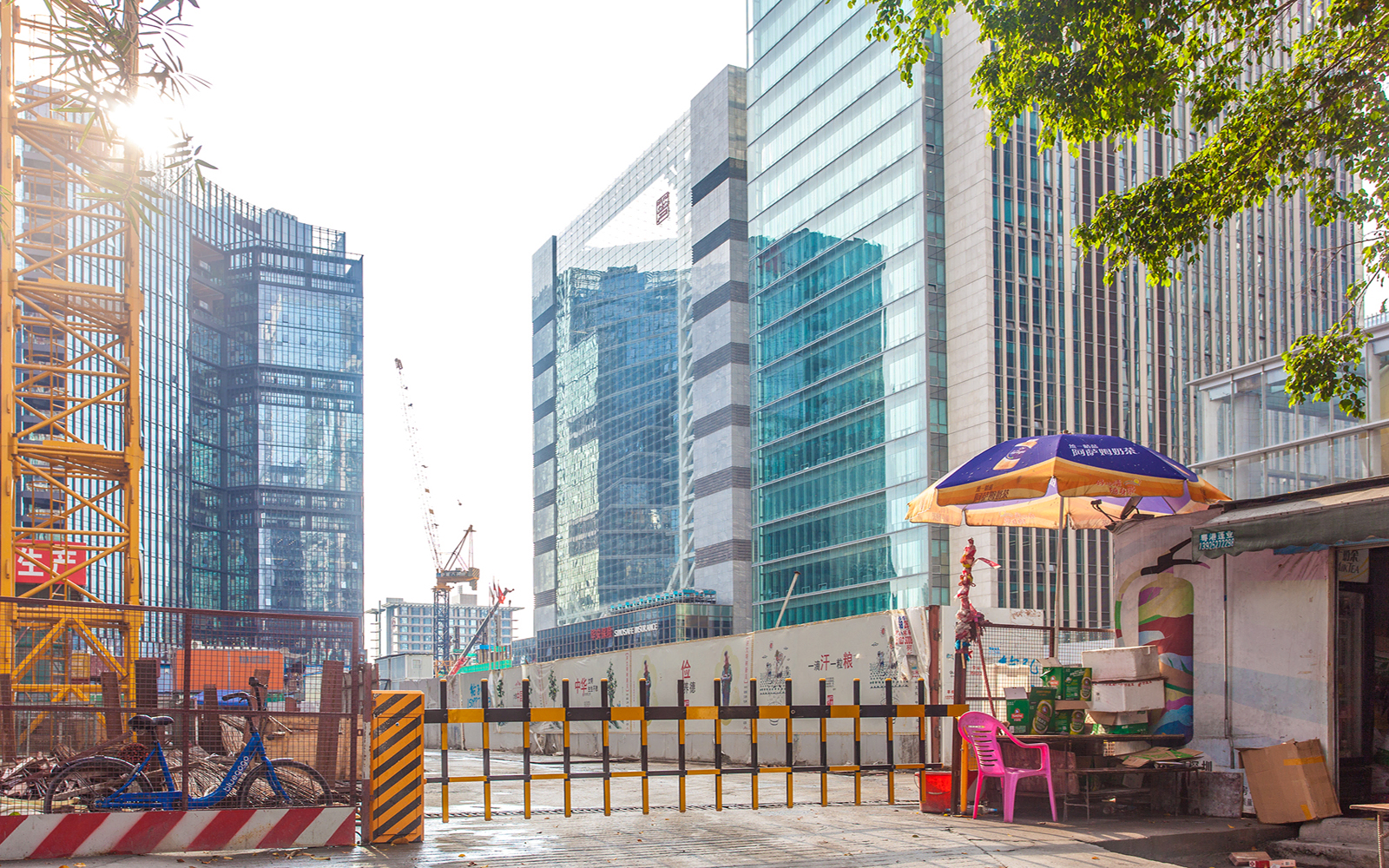 华安保险总部大厦实景图
