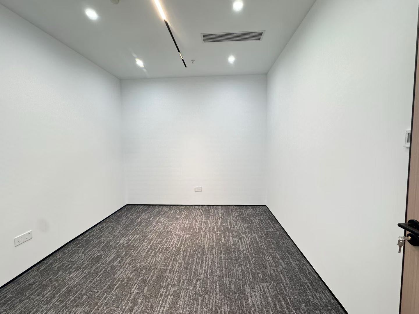 皇庭中心 159㎡ 精装 中层办公室出租