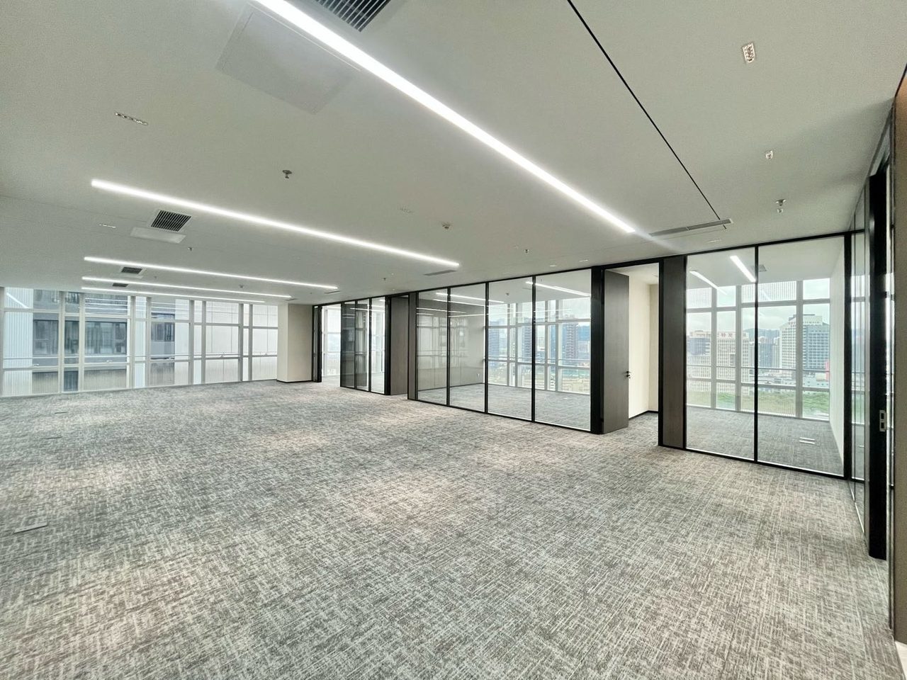 讯美科技广场563㎡精装写字楼(南山区科技园) 近高新中站实景图