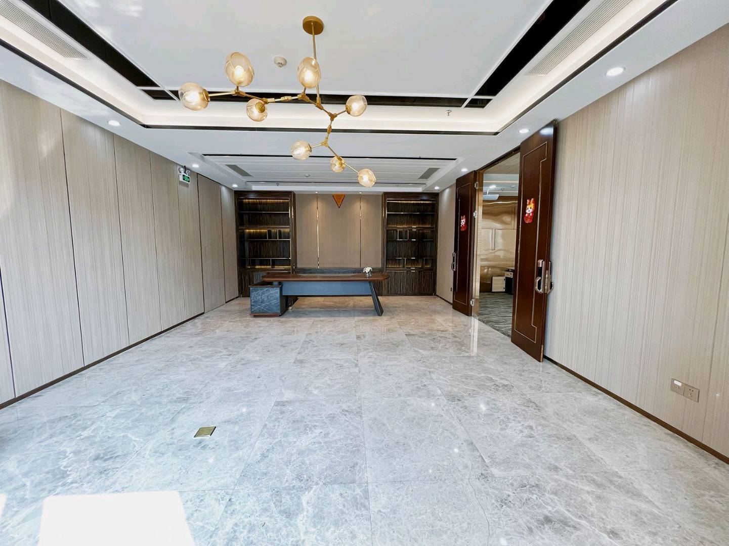 侨城坊 600㎡ 精装 高层办公室出租