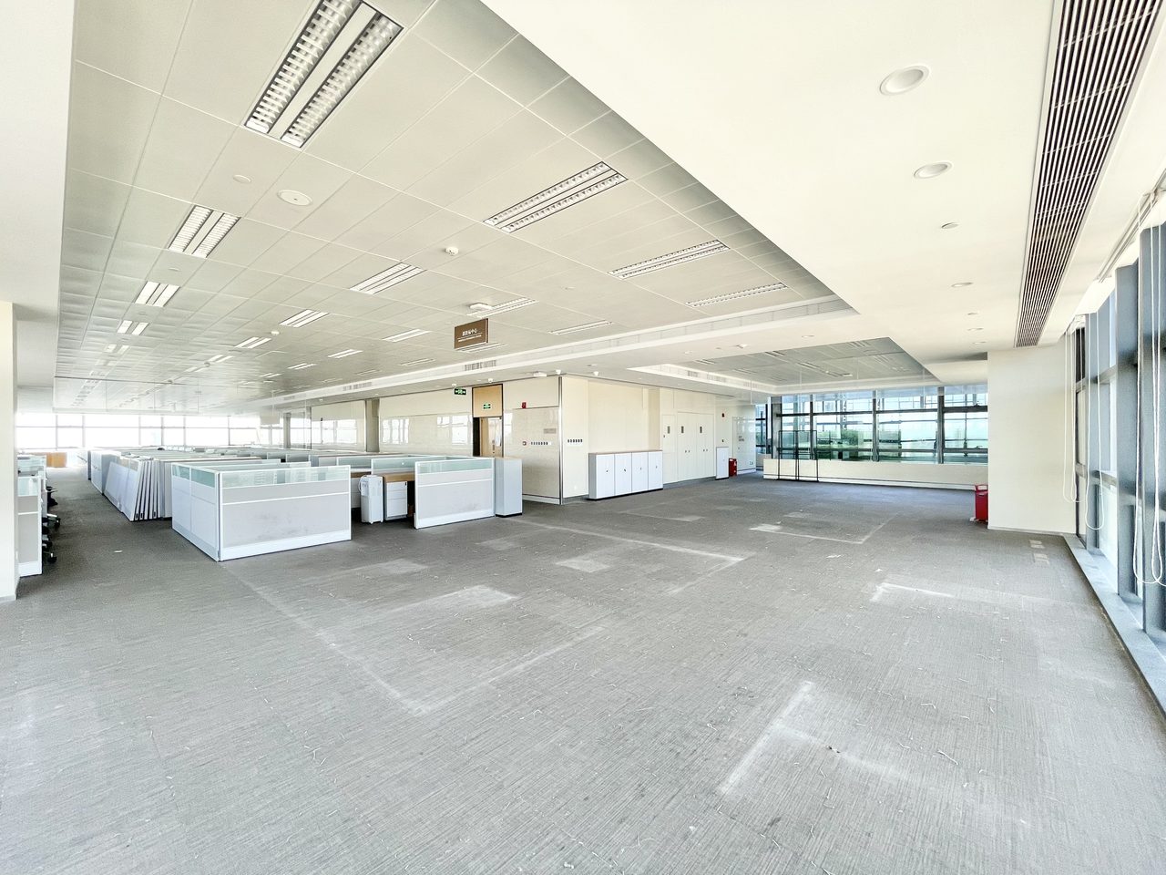 1498㎡豪装办公室 恒大天璟·近南油站·高层