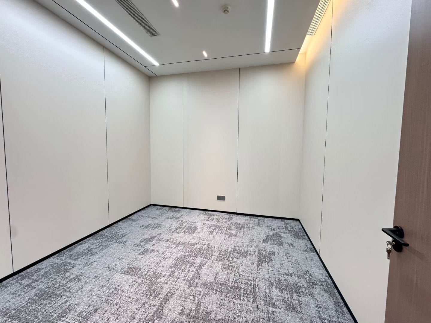 皇庭中心 211㎡ 精装 高层办公室出租