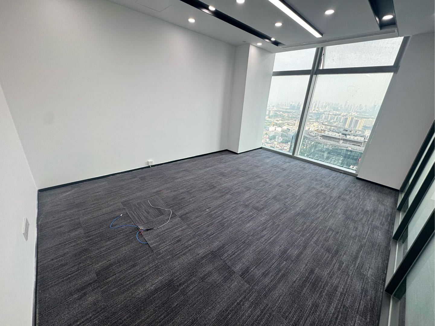 玺玥大厦 705㎡ 精装 高层办公室出租